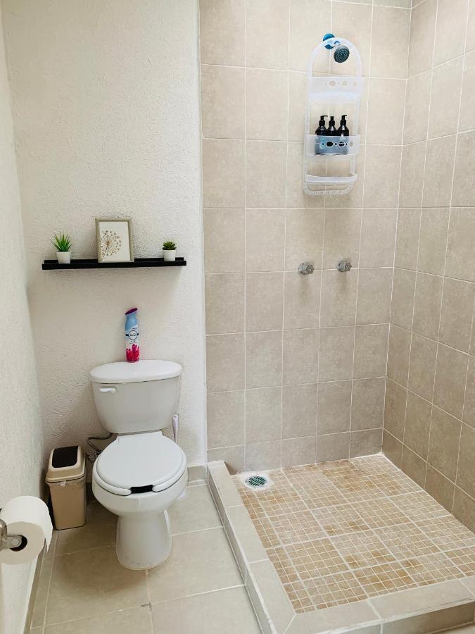 Franks House Apartment "Shared House" Cancún Esterno foto