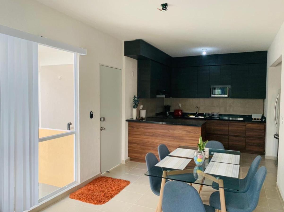 Franks House Apartment "Shared House" Cancún Esterno foto