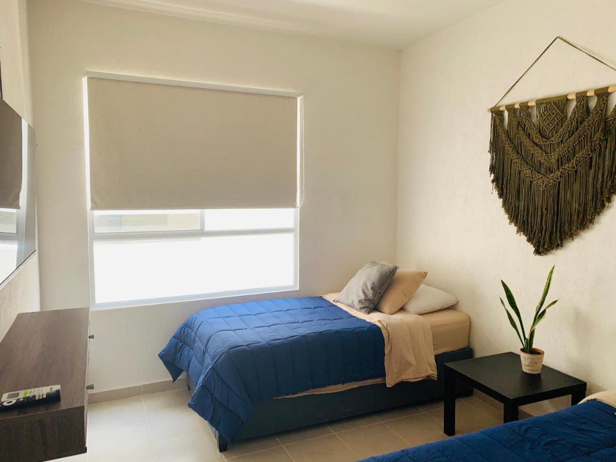 Franks House Apartment "Shared House" Cancún Esterno foto