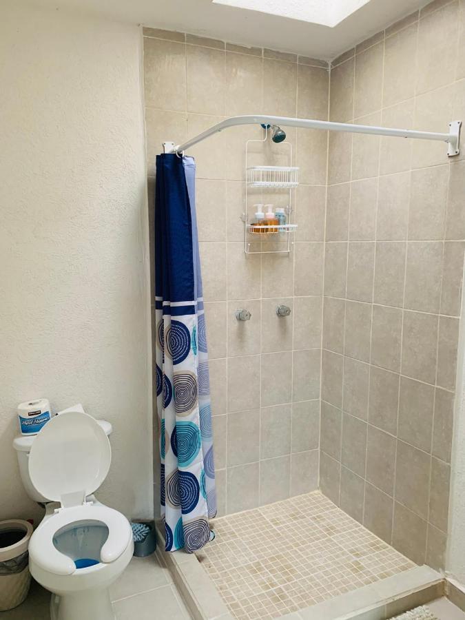 Franks House Apartment "Shared House" Cancún Esterno foto
