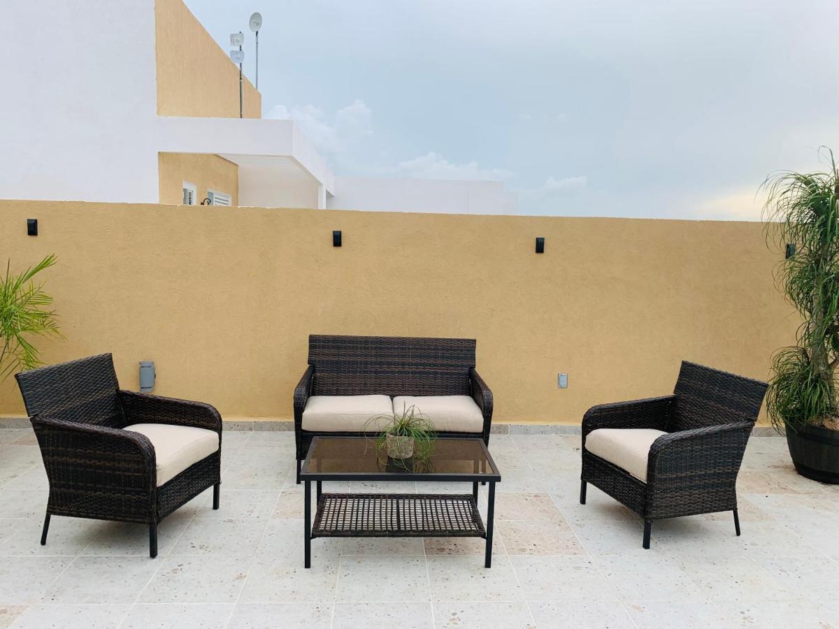 Franks House Apartment "Shared House" Cancún Esterno foto
